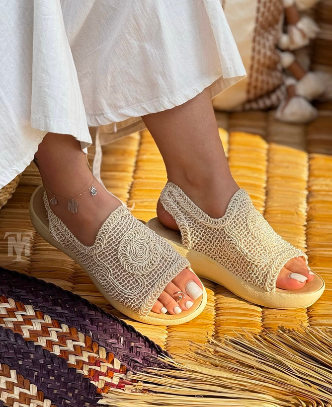 صندل زنانه گیپوری پشت کش
